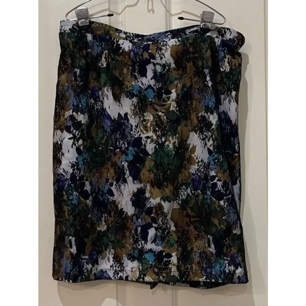BEAUTIFUL A Line Floral Skirt with Lace overlay